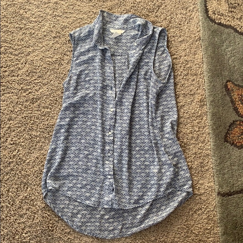 H&M button up top